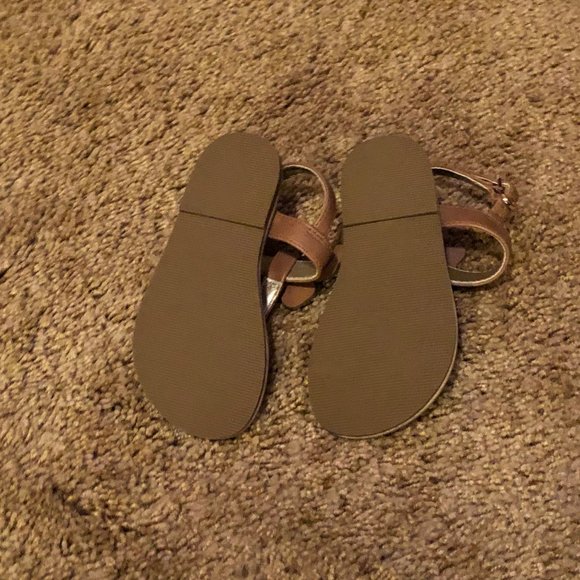 Children's Place Butterfly Thong Sandals New - Picture 3 of 6